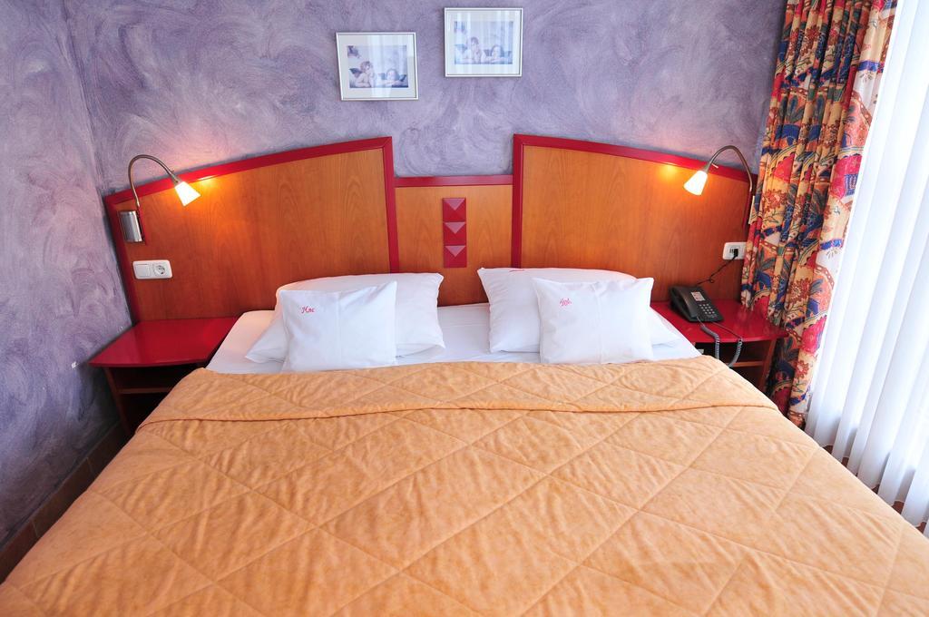 Hotel Mado Cologne Chambre photo